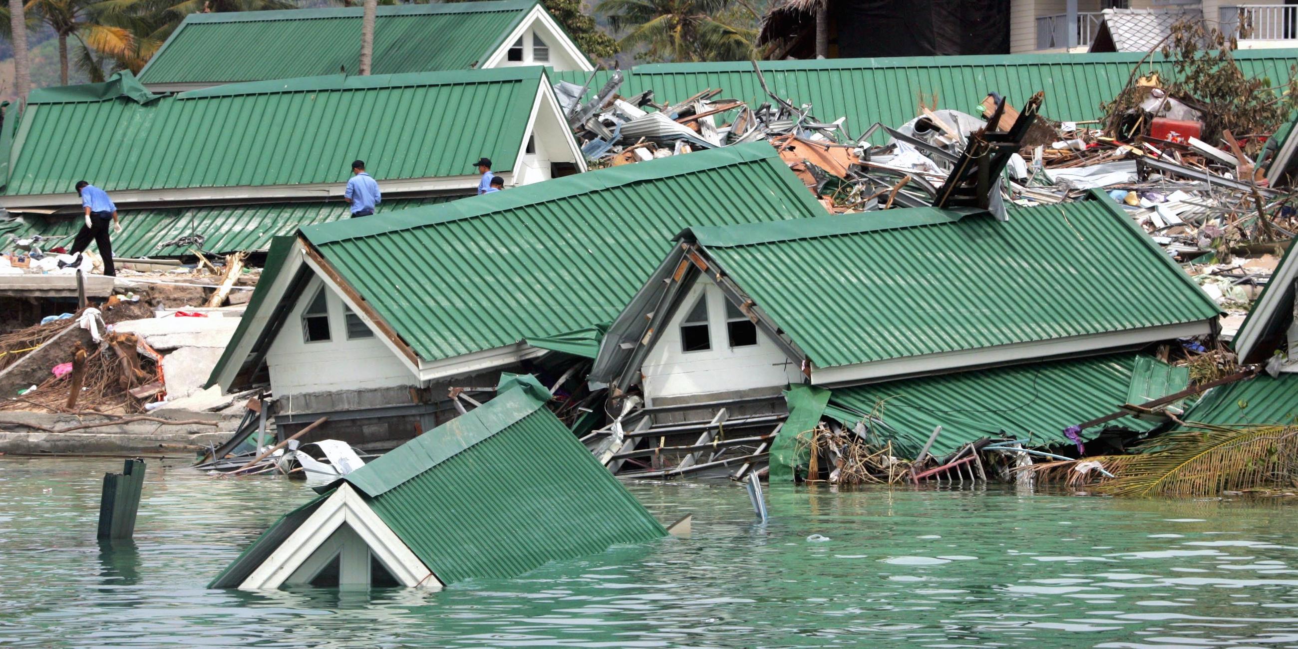 zerstoerte haeuser auf ko phi phi nach tsunami 2004