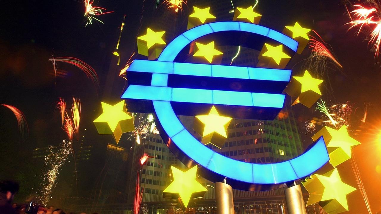 euro startet mit feuerwerk