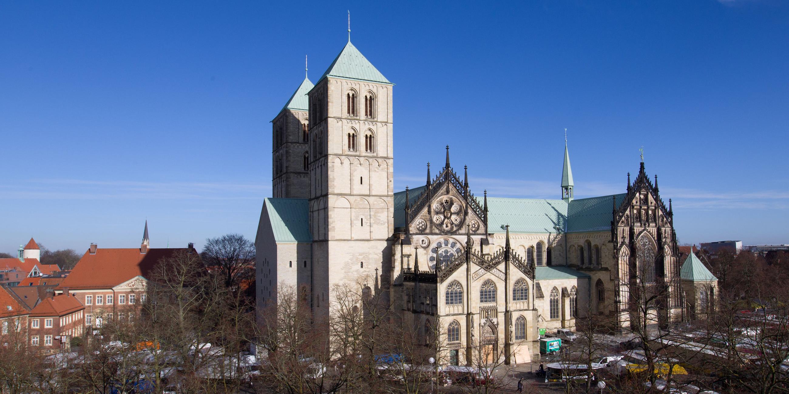 blick auf den dom st. paulus am 06.02.2013 in muenster