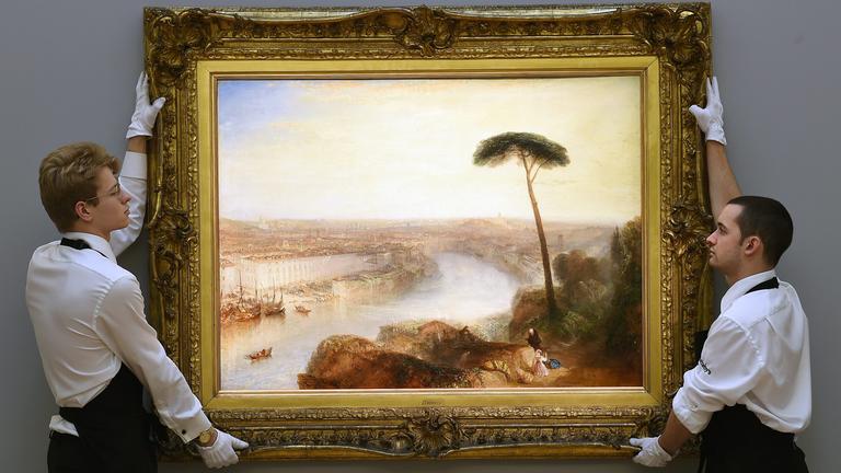 mitarbeiter von sotheby's mit gemaelde von william turner