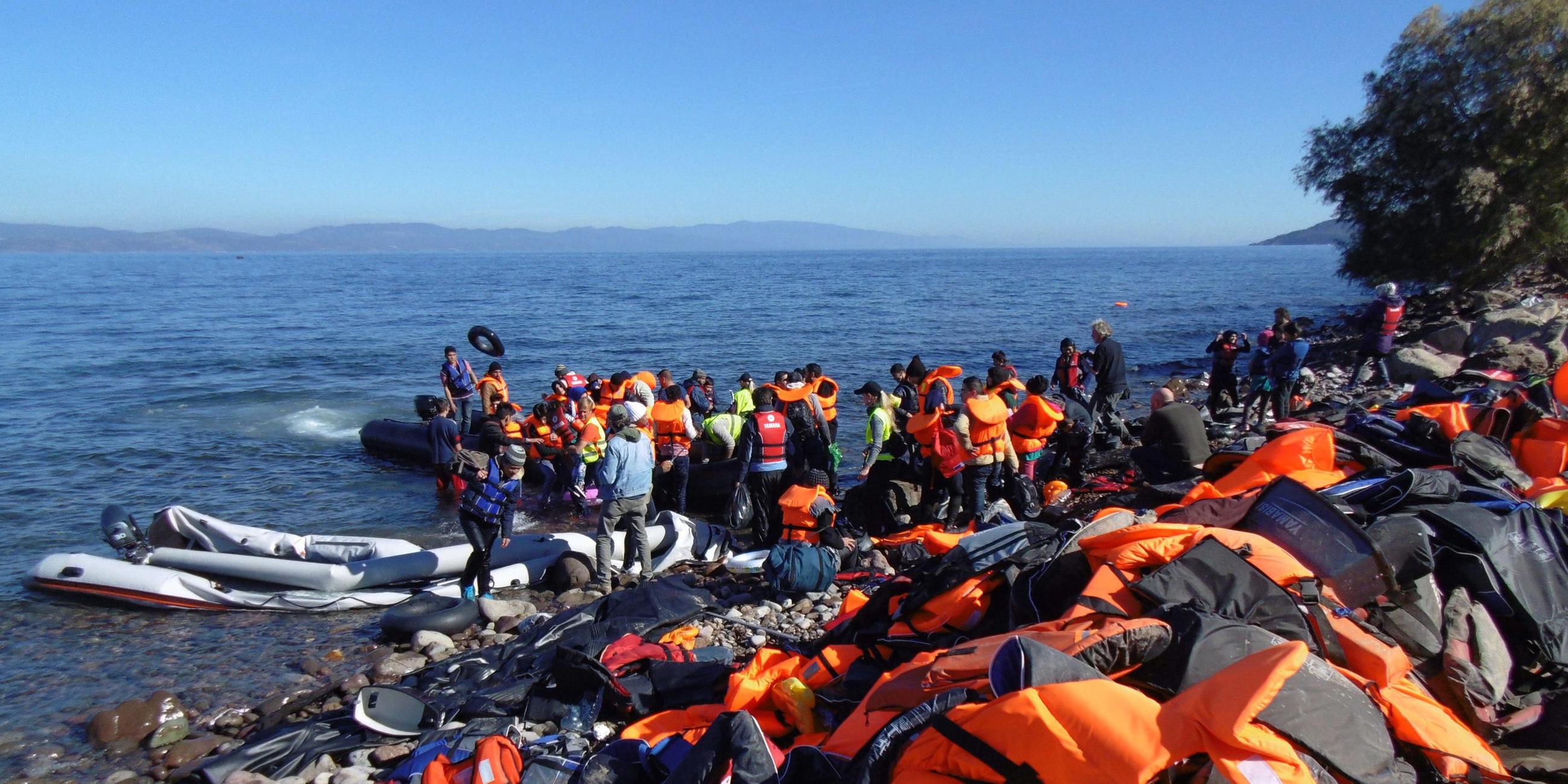 ankunft von fluechtlingen auf lesbos