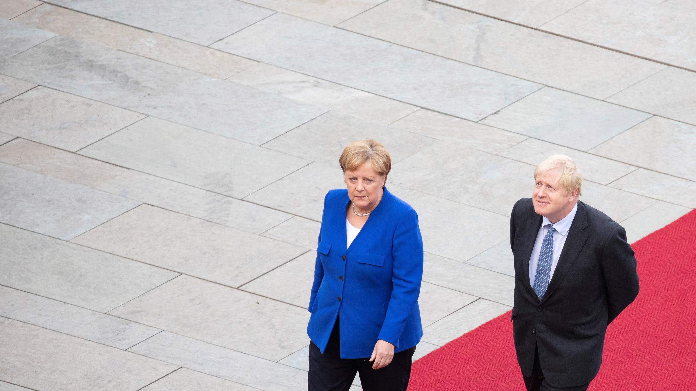 Johnson will den Brexit mit Merkel nachverhandeln