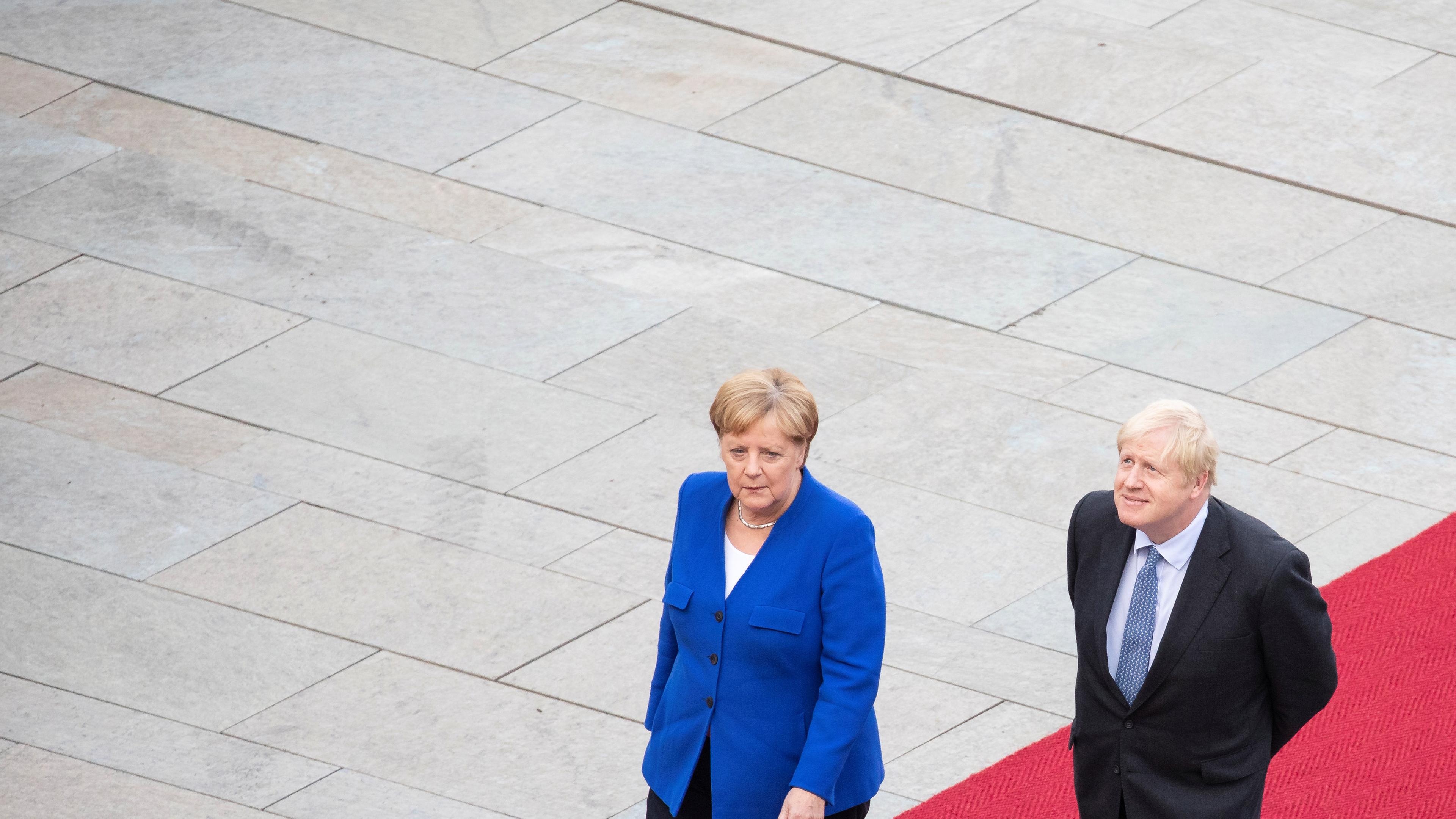 Johnson will den Brexit mit Merkel nachverhandeln