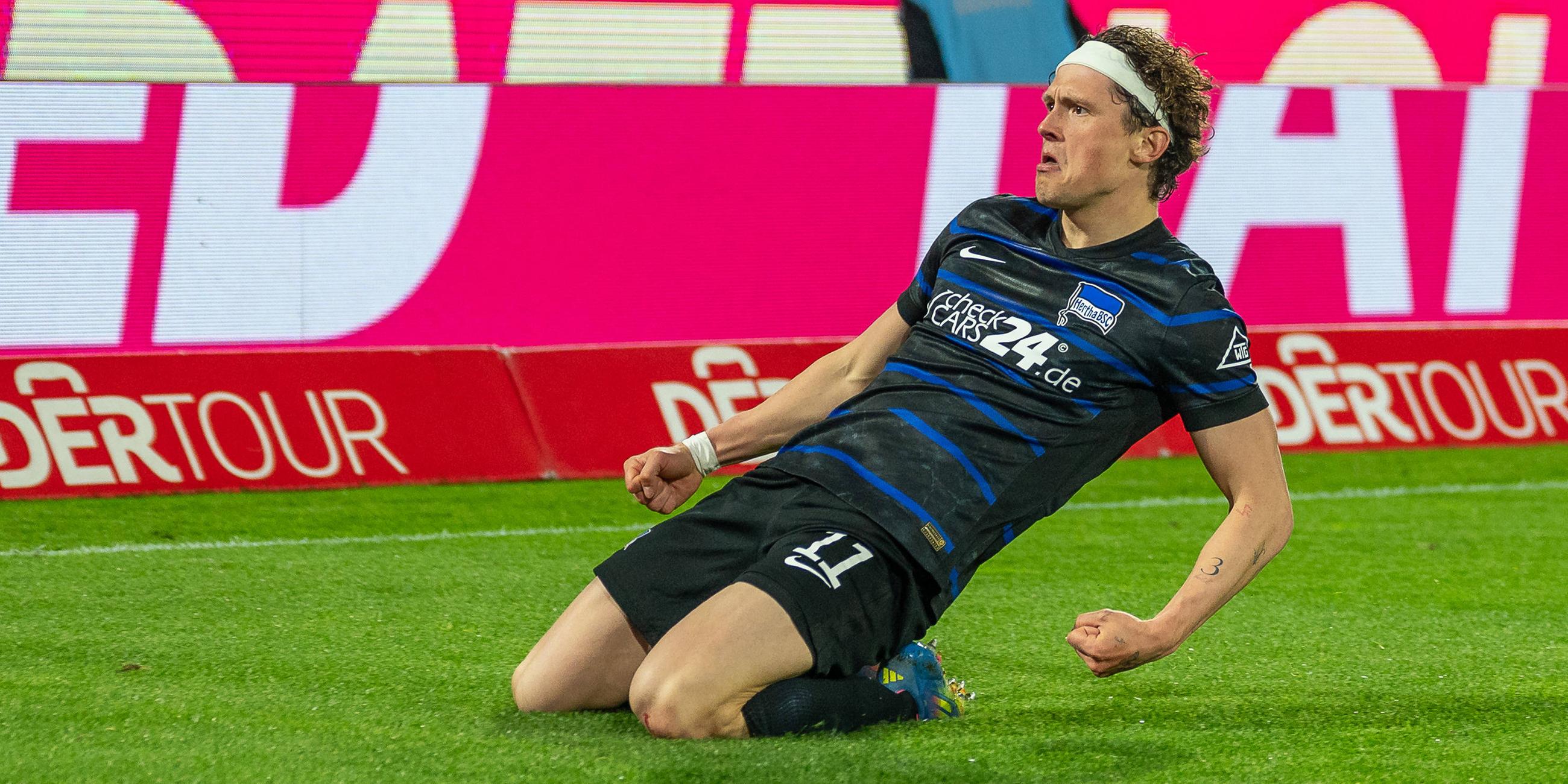 Fabian Reese vom Hertha BSC jubelt nach seinem Tor zum 1:0 gegen Köln.