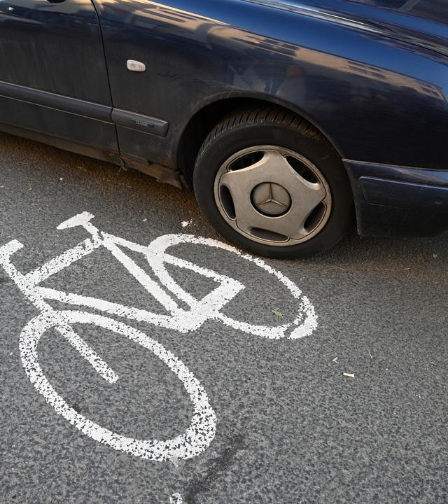 falschparker auf fahrradspur