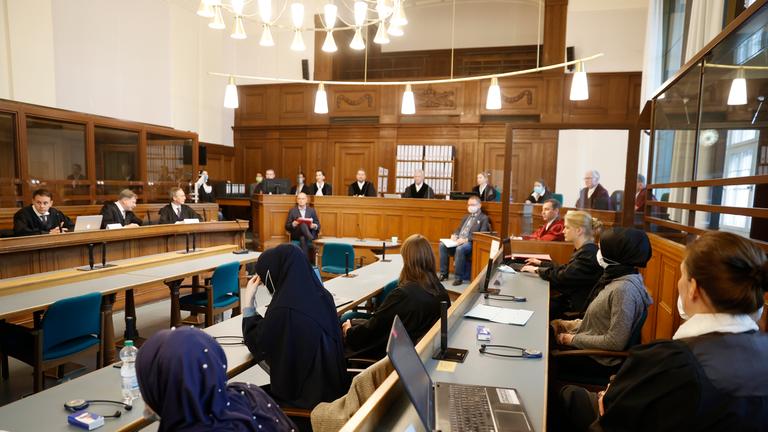 Prozessauftakt um Mord im Tiergarten vor dem Kammergericht in Moabit, Berlin, 07.10.2020