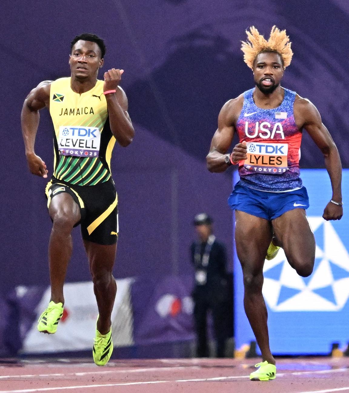 Zieleinlauf des 200-Meter-Finales der Leichtathletik-WM in Tokio.
