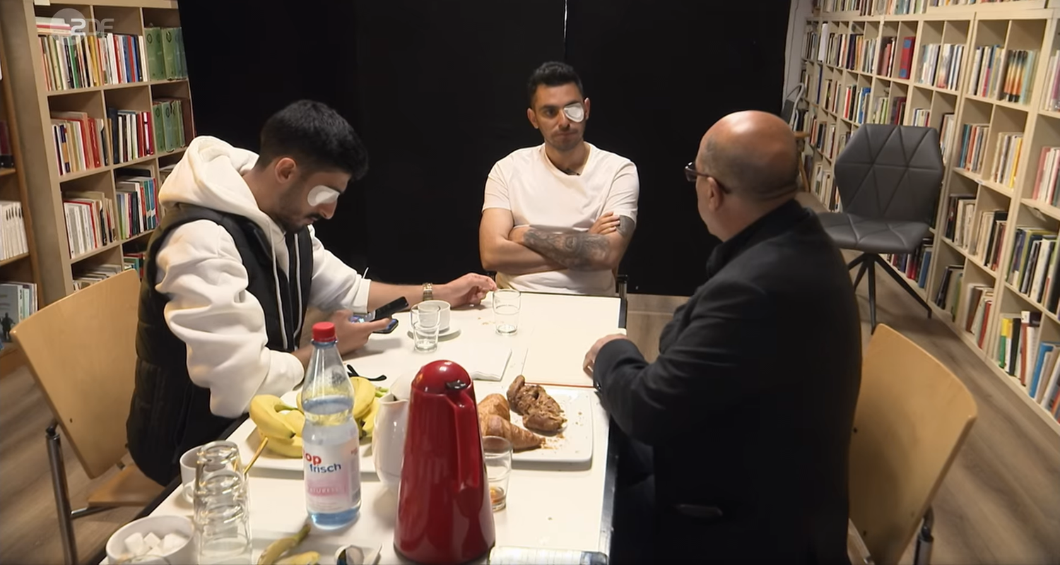 Erfan und Milad protestieren gegen das Regime im Iran.