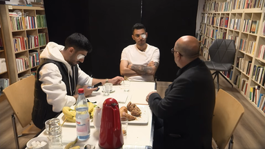 Erfan und Milad protestieren gegen das Regime im Iran.