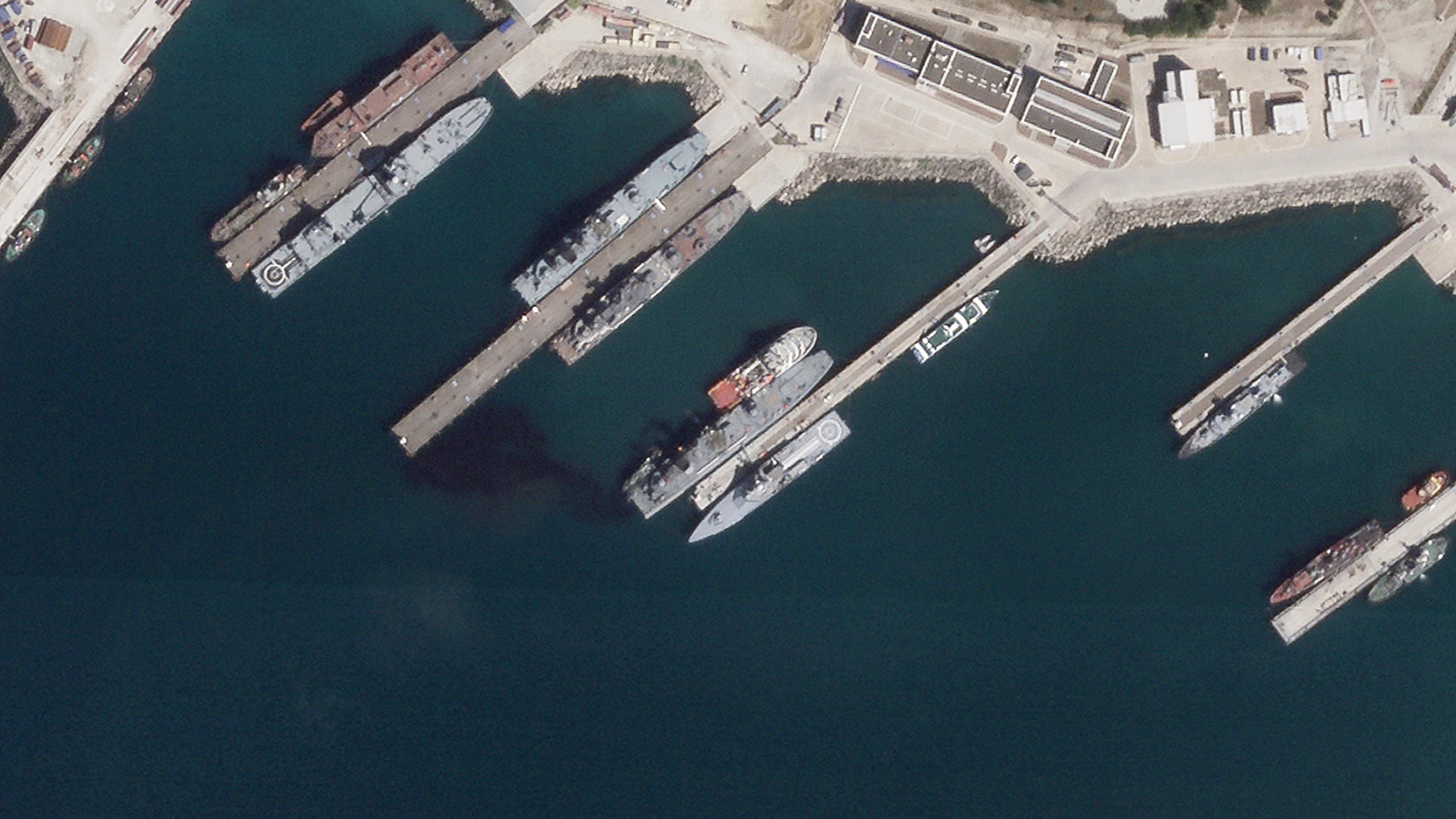 Novorossiysk, 04.08.2023: Satellitenaufnahme eines russischen Hafens, der von der Ukraine angegriffen wurde