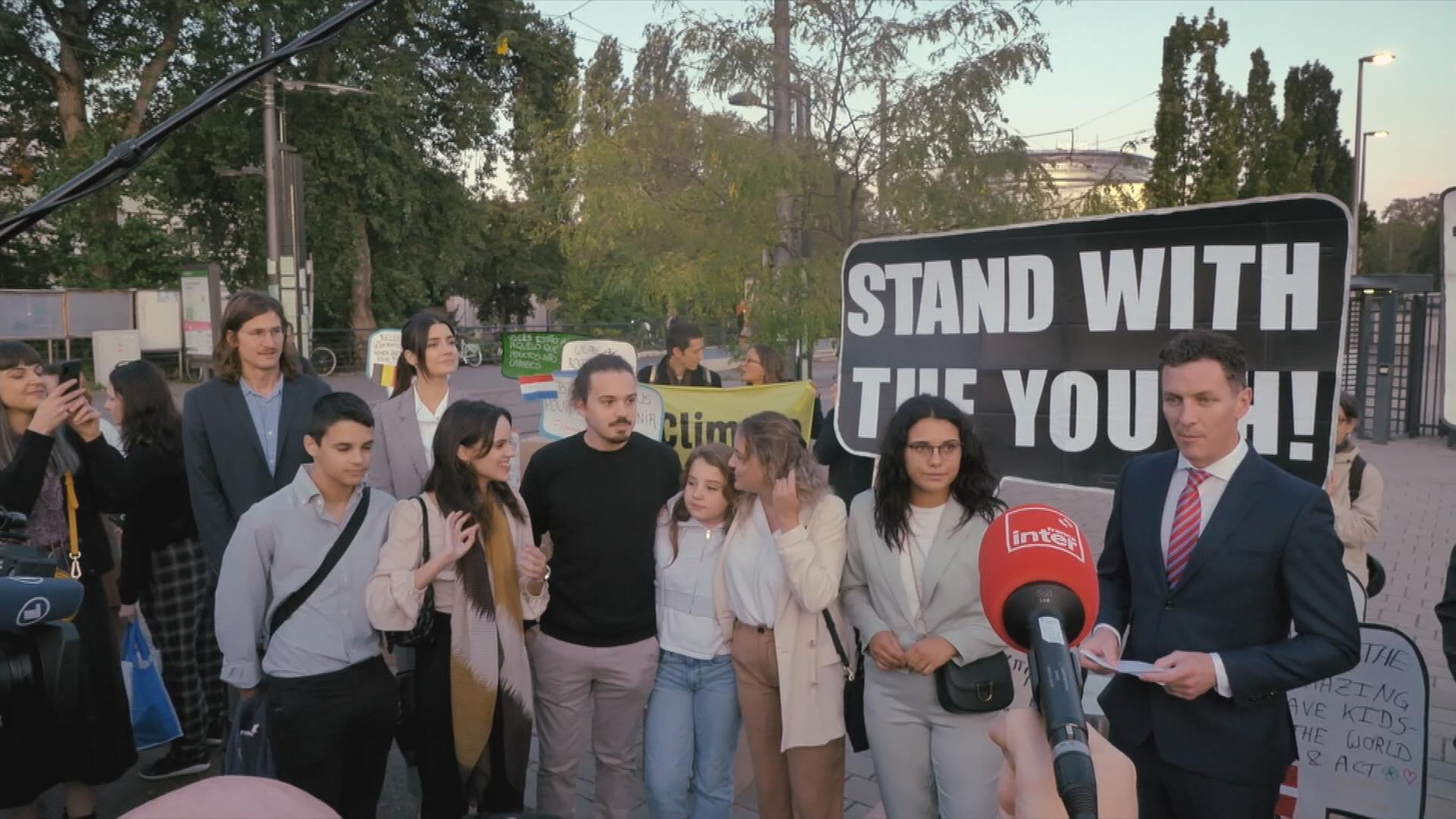 Junge Menschen aus Portugal klagen gegen 32 europäische Staaten.