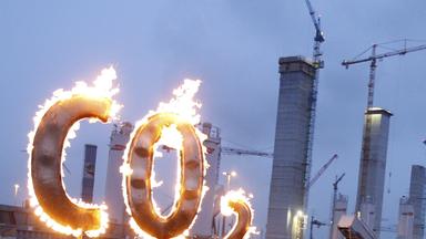 Brennendes Logo CO2