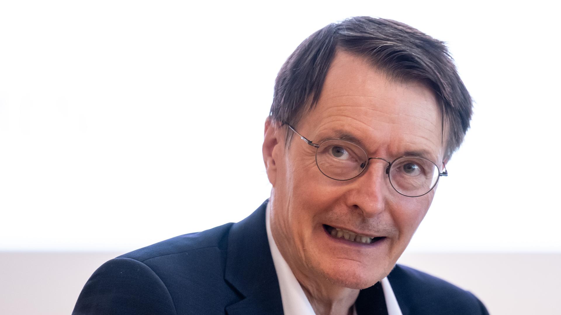 Gesundheitsminister Lauterbach in Sachsen/Chemnitz