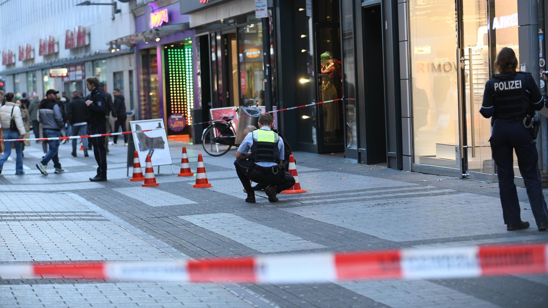 Fußball-Fan in Köln niedergestochen