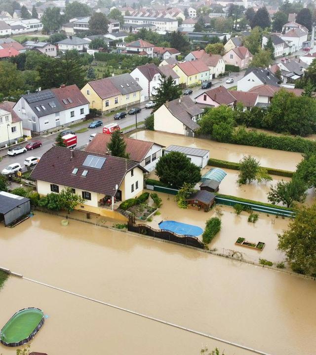  Aufgrund der starken Niederschläge ist Sonntagfrüh, 15. September 2024 ganz Niederösterreich zum Katastrophengebiet erklärt worden.