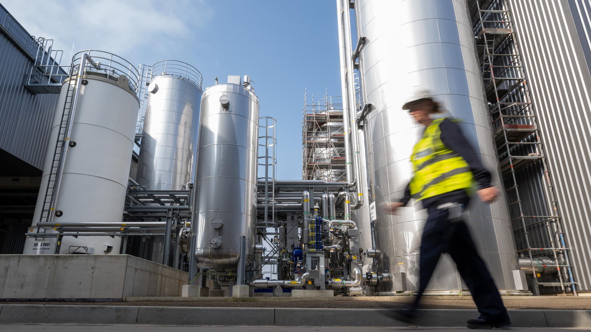 Europas erste Lithiumraffinerie in Bitterfeld eröffnet