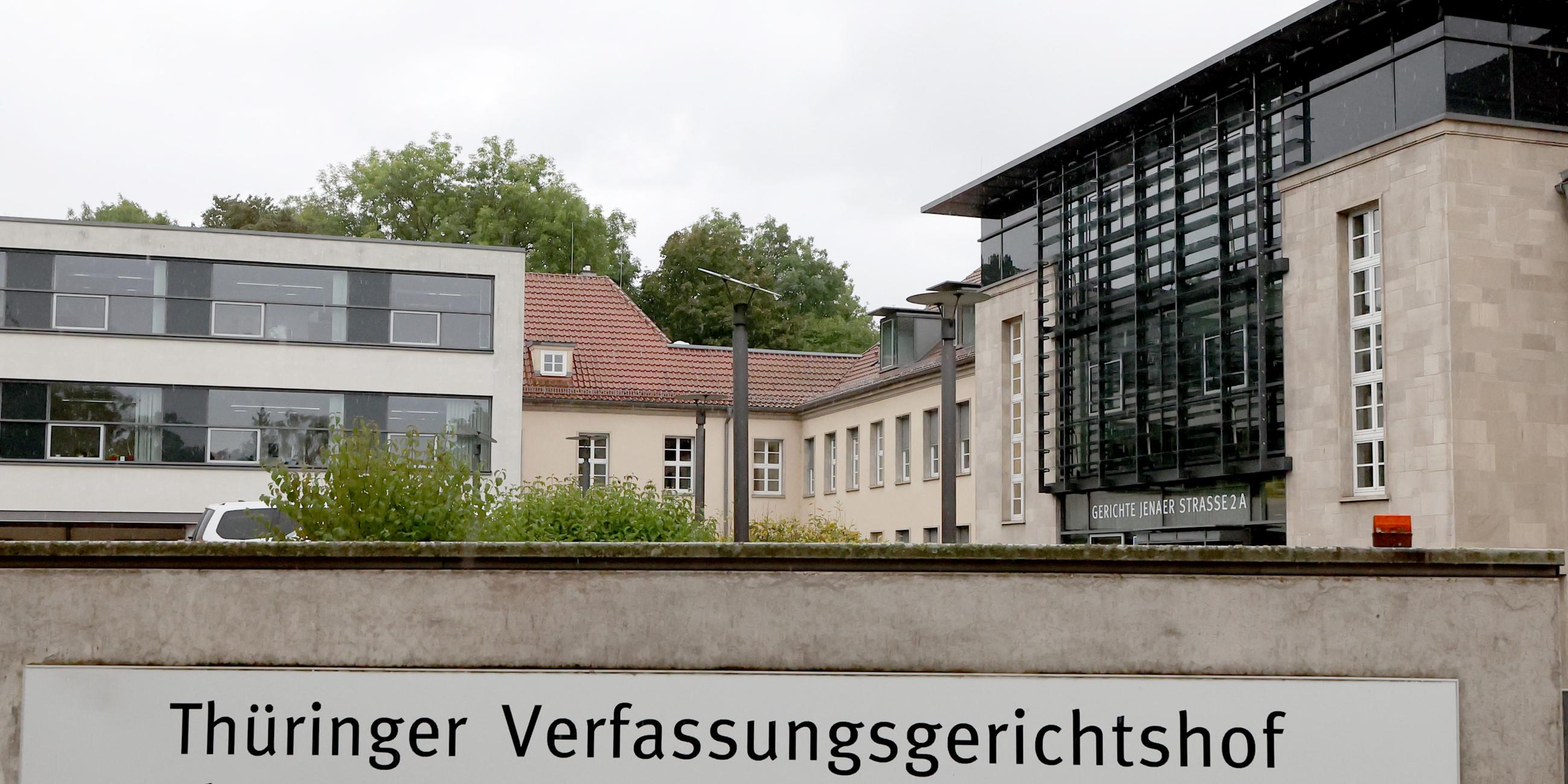 Der Thüringer Verfassungsgerichtshof. Auf Antrag der CDU-Fraktion des Thüringer Landtages wird hier über die weitere Verfahrensweise zur Konstituierung des Parlamentes entschieden.
