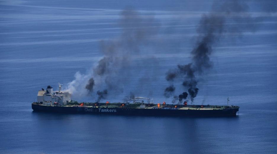 Rotes Meer: Dieses von der Operation Aspides der Europäischen Union veröffentlichte Foto zeigt Brände an Bord des Öltankers "Sounion" im Roten Meer am 25. August 2024.