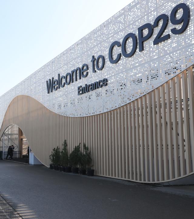 Ankunft der Teilnehmer an der UN-Klimakonferenz COP29 in Baku, Aserbaidschan, am 10. November 2024. 