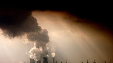 CO2 Auststoß aus Kohlekraftwerk