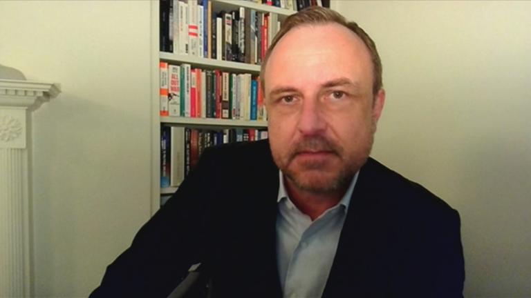 Antje Pieper im gespräch mit Peter Neumann Extremismusforscher