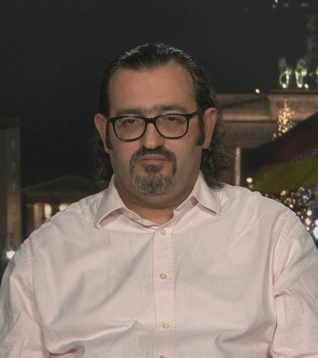 ZDFspezial vom 09.12.2024,Ralph Szepanski im Gespräch mit Staatsrechtler, Nassef Naeem