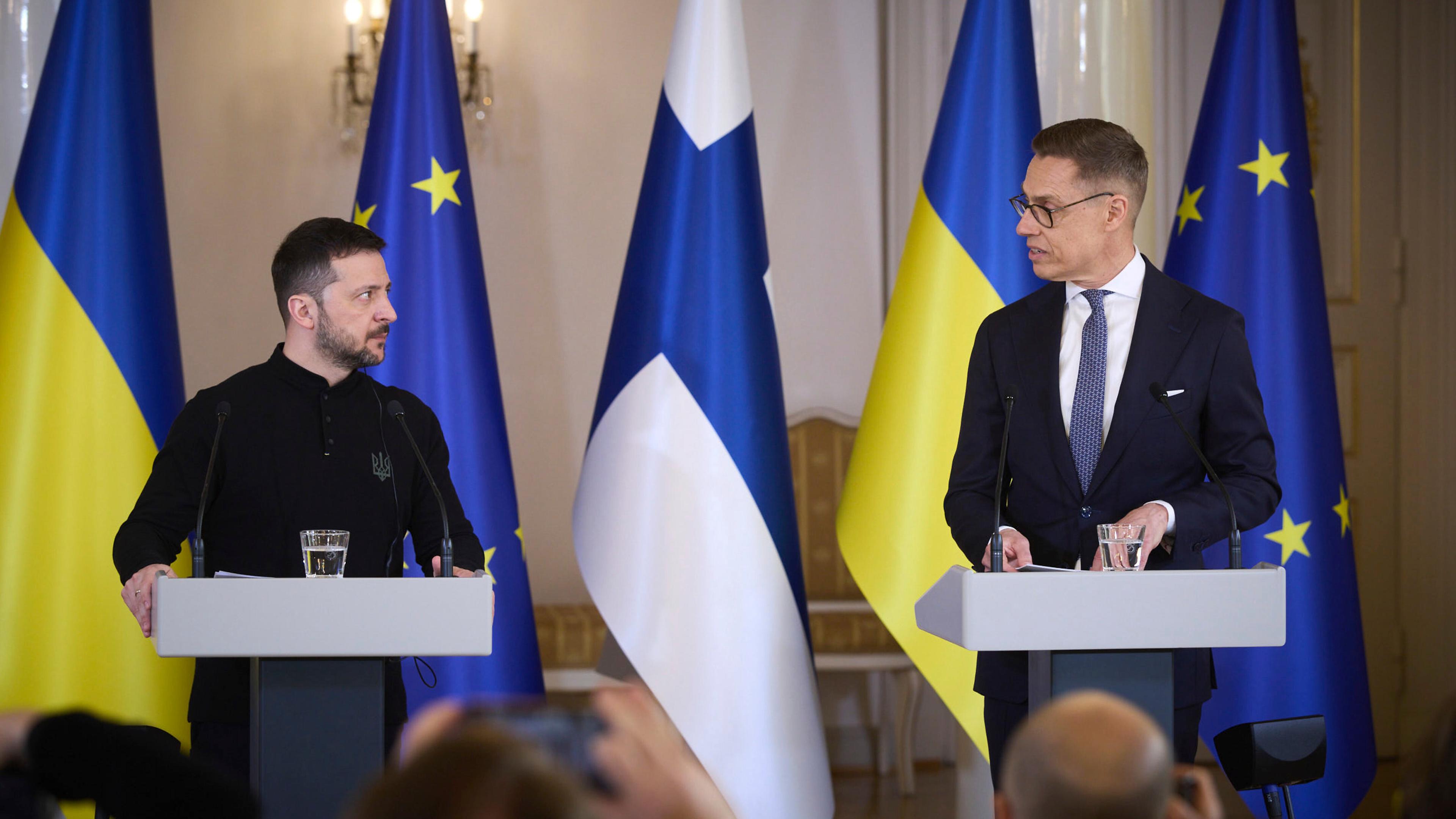 Finnischer Präsident Stubb und ukrainischer Präsident Selenskyj in Helsinki am 19.03.2025