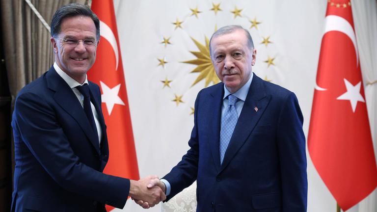 Der türkische Präsident Erdogan empfängt NATO Generalsekretär Rutte in Ankara