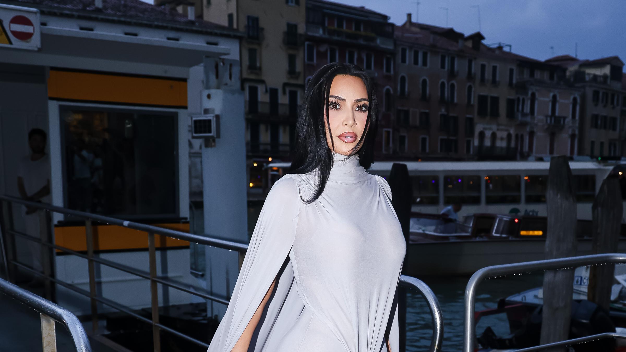 Kim Karadashina bei Ankunft in Venedig