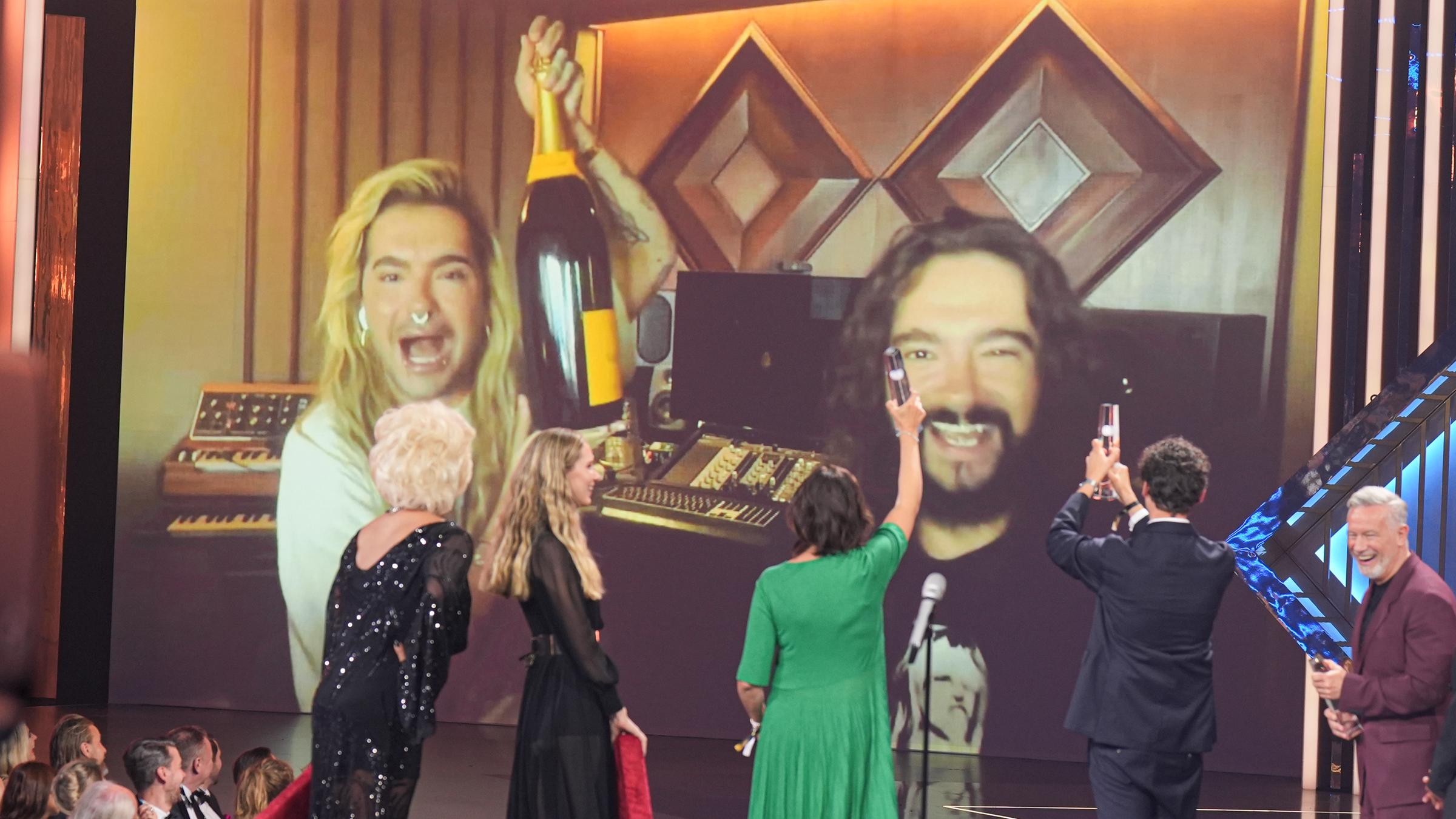 Die Kaulitz-Brüder waren aus LA zugeschaltet.