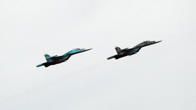 Auf dem Truppenübungsplatz Borissow in Belarus: Westliche Militärbeobachter beim Grossmanöver SAPAD 2025