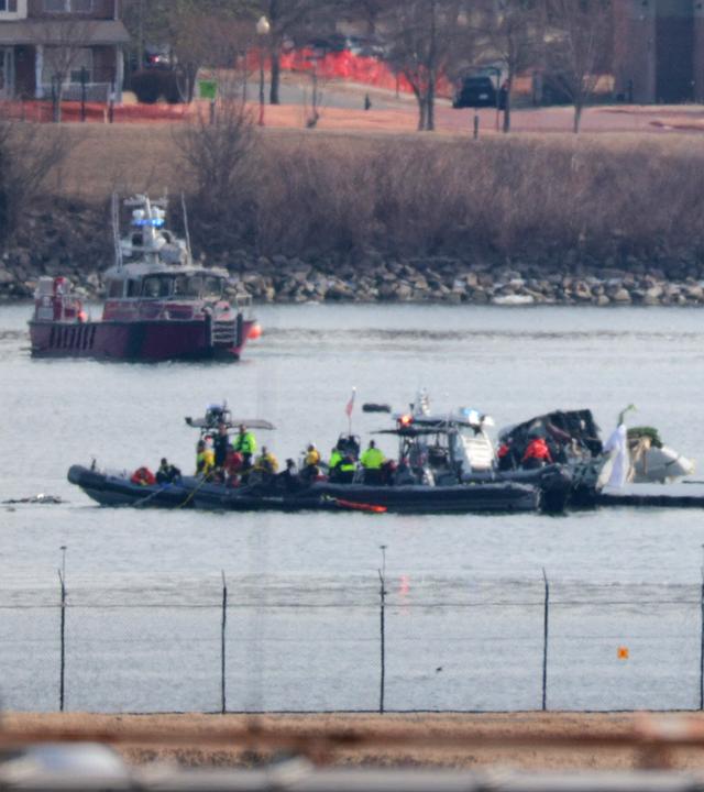 Flugzeugunglück zu sehen. Kollision nahe Washington
