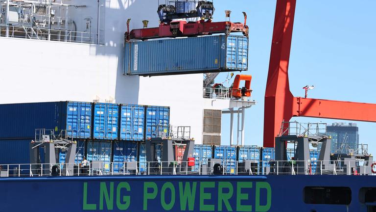 Commerce Department Reports That U.S. Economy Contracted By 0.3 Percent In First Quarter