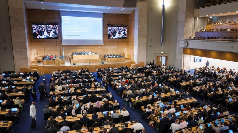 Ein allgemeiner Blick auf den Versammlungssaal zu Beginn der Verhandlungen über das Kunststoffabkommen in den Büros der Vereinten Nationen in Genf am 5. August 2025.