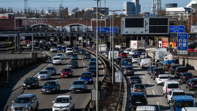 GERMANY-INFRASTRUCTURE-TRAFFIC