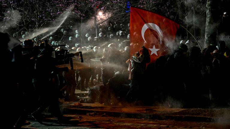 TURKEY-POLITICS-OPPOSITION-ARREST-DEMO
