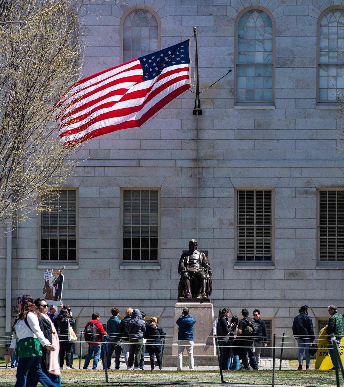 FILES-US-POLITICS-EDUCATION-HARVARD