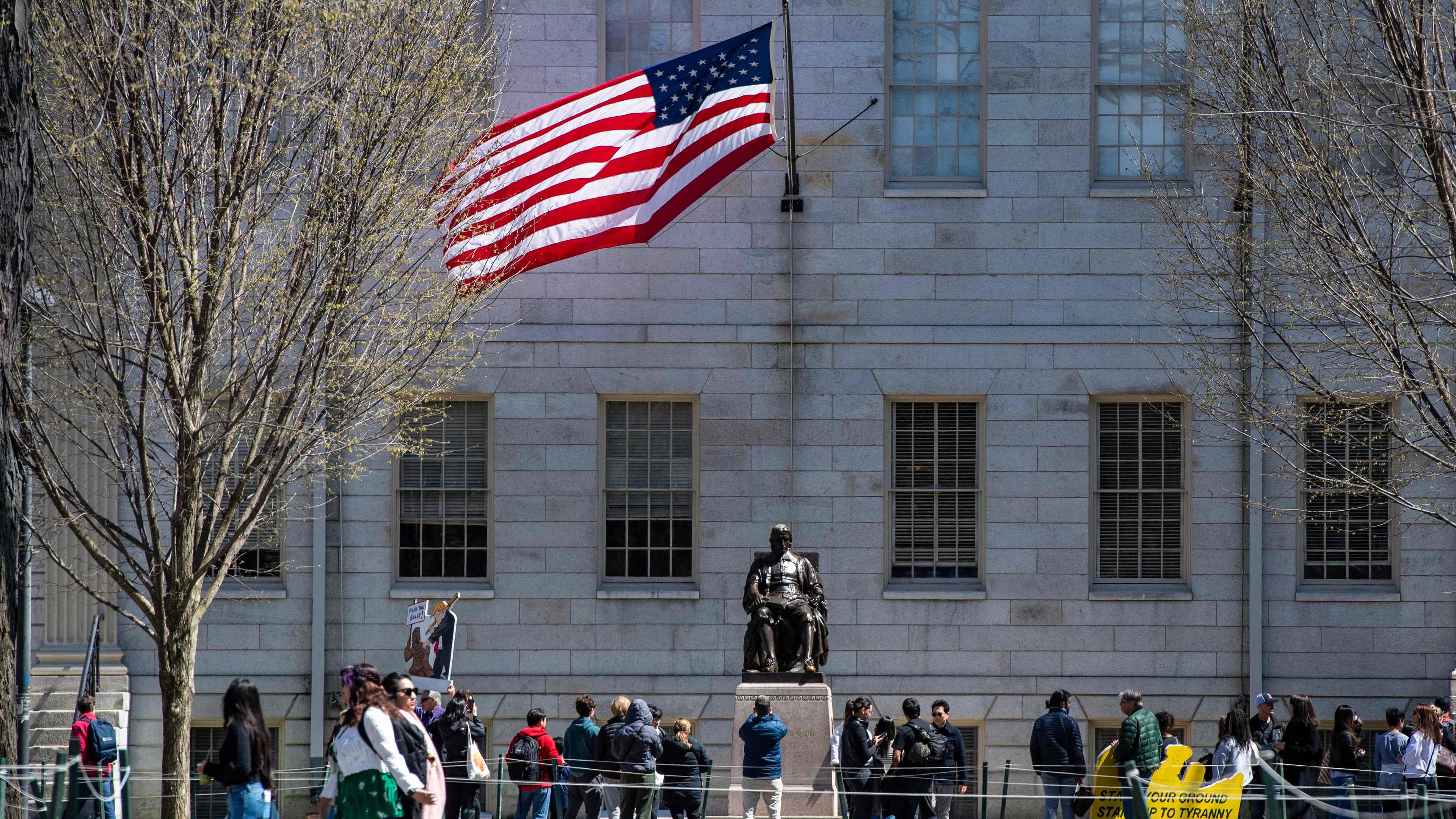 FILES-US-POLITICS-EDUCATION-HARVARD