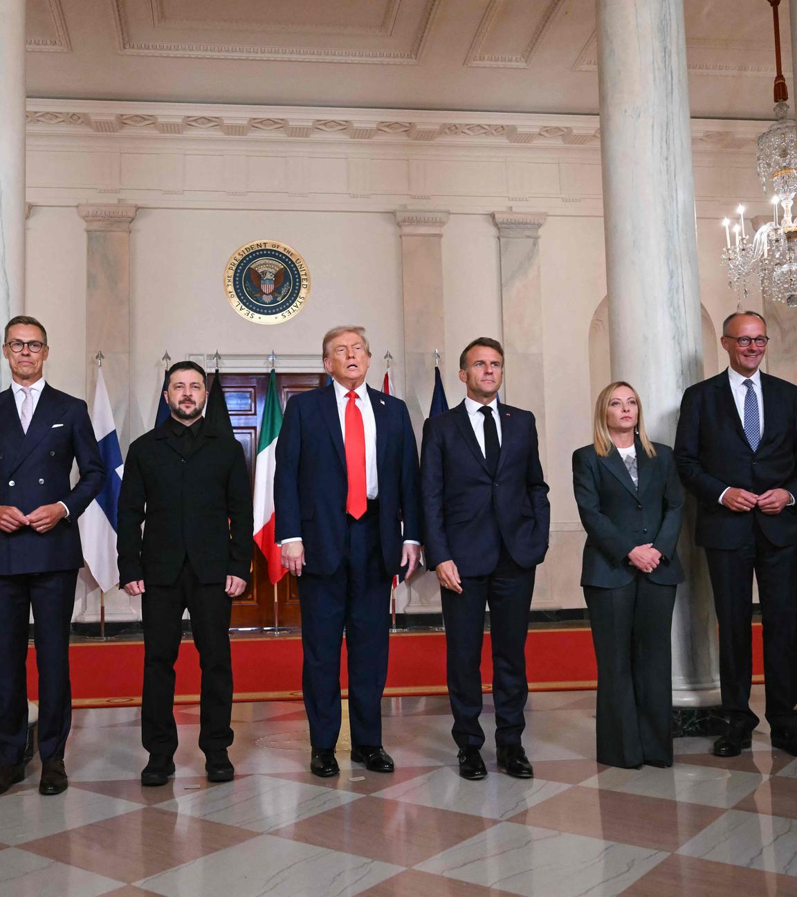 Trump trifft Zelensky und Europäische Staatschefs