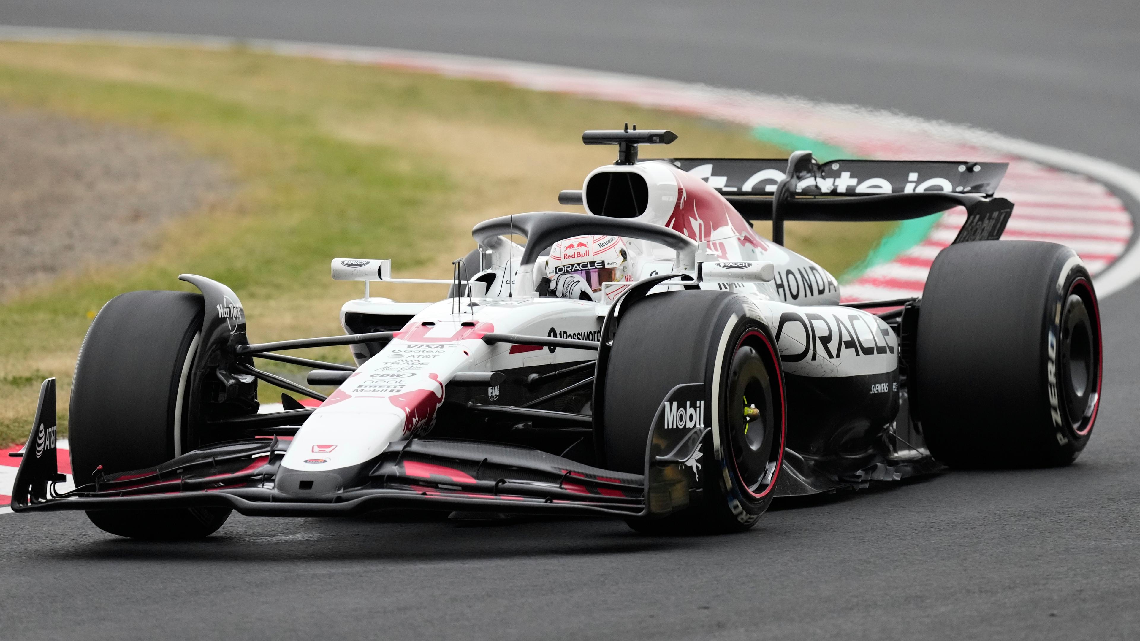 Max Verstappen im Red Bull beim GP von Japan