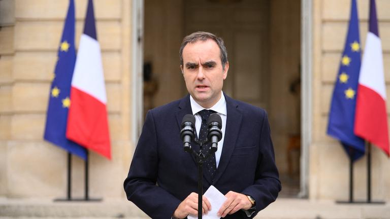 Sébastien Lecornu bei einer Erklärung (Archivbild) 