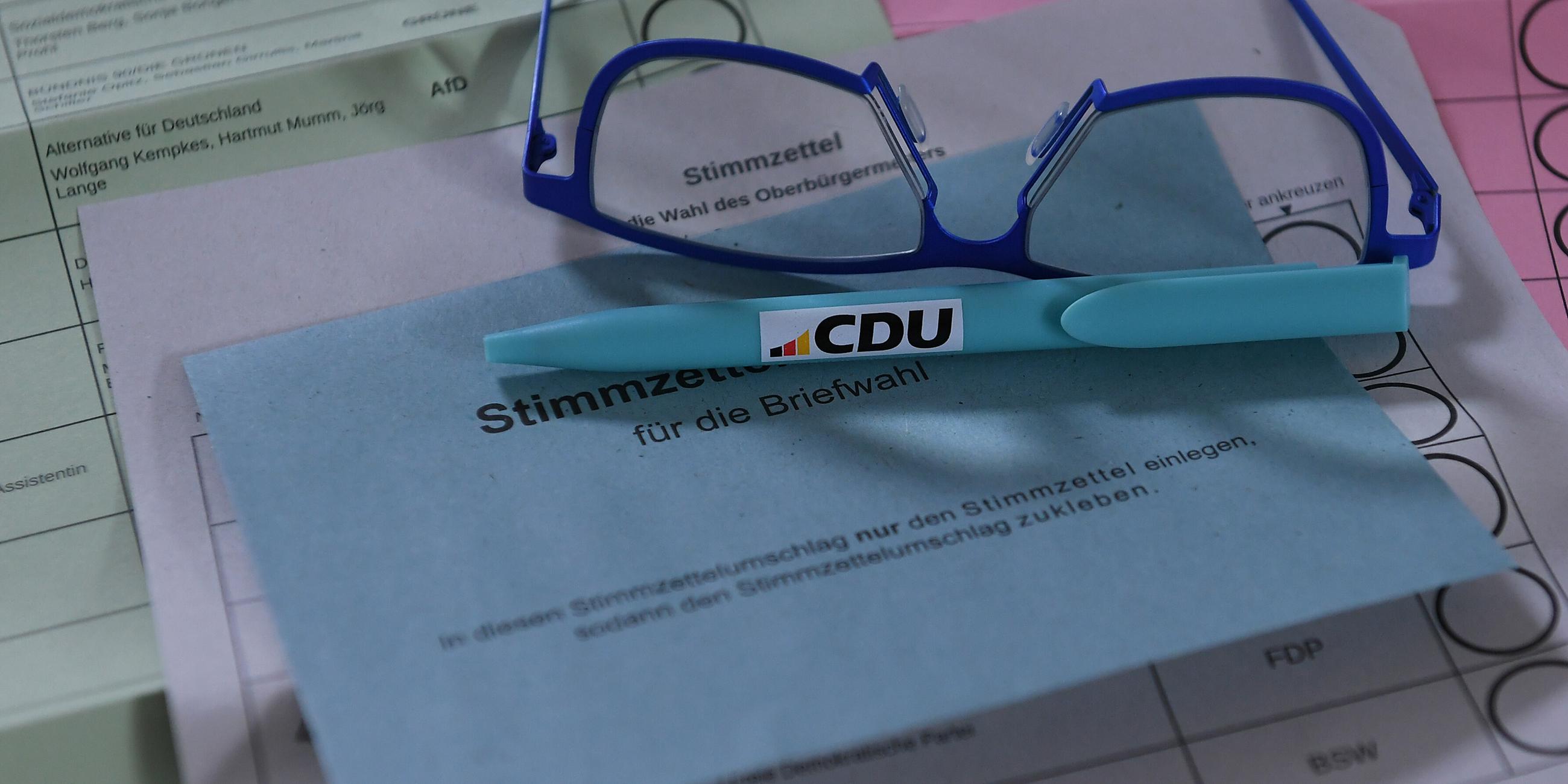 Bei den Kommunalwahlen in Nordrhein-Westfalen 2025 werden die Volksvertretungen auf Ebene der Gemeinden, Staedte und Kreise im Land Nordrhein-Westfalen neu gewaehlt.