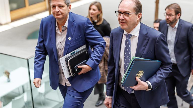 Vorstellung des BSI-Lageberichts 2025 durch Bundesminister des Innern Alexander Dobrindt und Claudia Plattner, Praesidentin des Bundesamtes fuer Sicherheit in der Informationstechnik (BSI) im Haus der Bundespressekonferenz