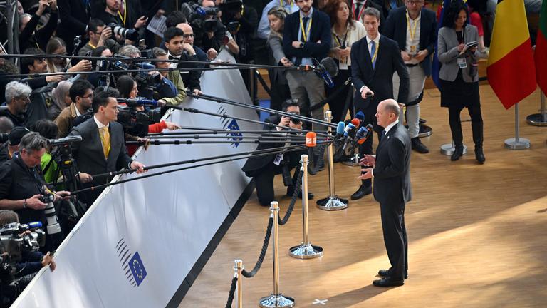 EU-Staats- und Regierungschefs diskutieren auf dem Brüsseler Gipfel über Ukraine, Verteidigung und Wirtschaftsstrategie