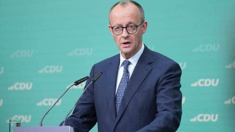 Friedrich Merz bei der Pressekonferenz nach der Bundestagswahl 2025 im Konrad-Adenauer-Haus, Berlin, 24.02.2025
