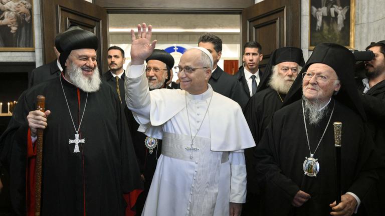 Papst Leo XIV besucht die syrisch-orthodoxe Mor Ephrem Kirche in Istanbul