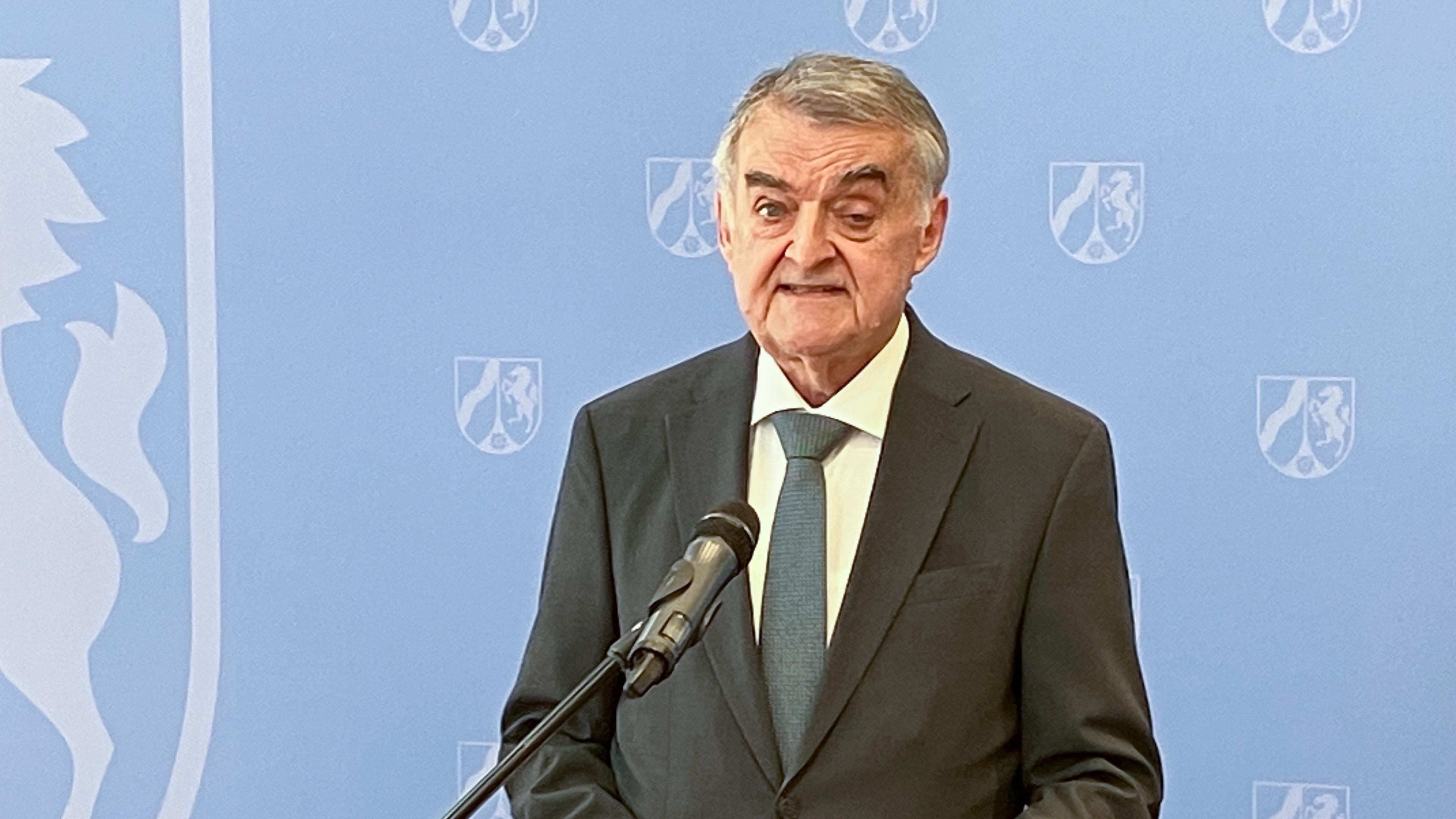 Herbert Reul zur Festnahme von mutmaßlichen Russland-Agenten