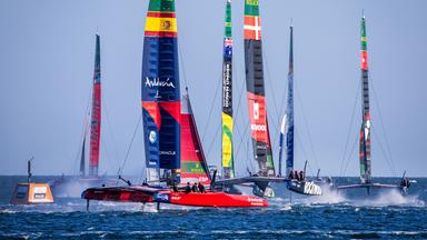 Segelrennen der SailGP vor Rügen
