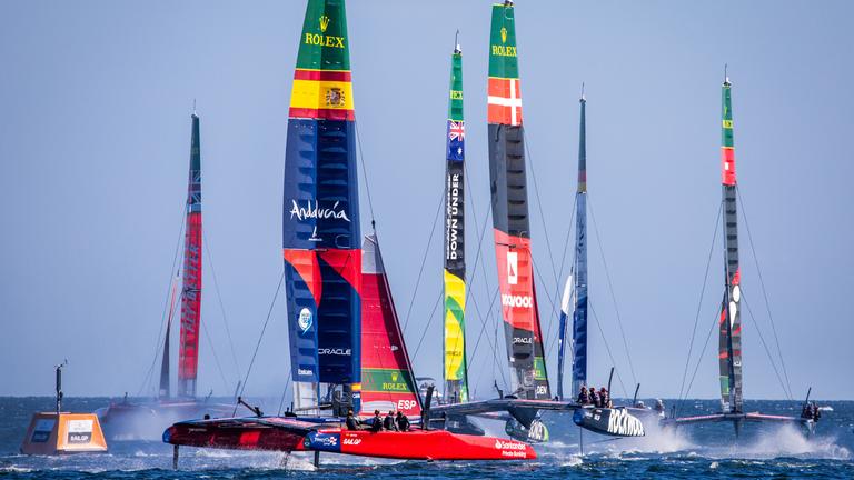 Segelrennen der SailGP vor Rügen