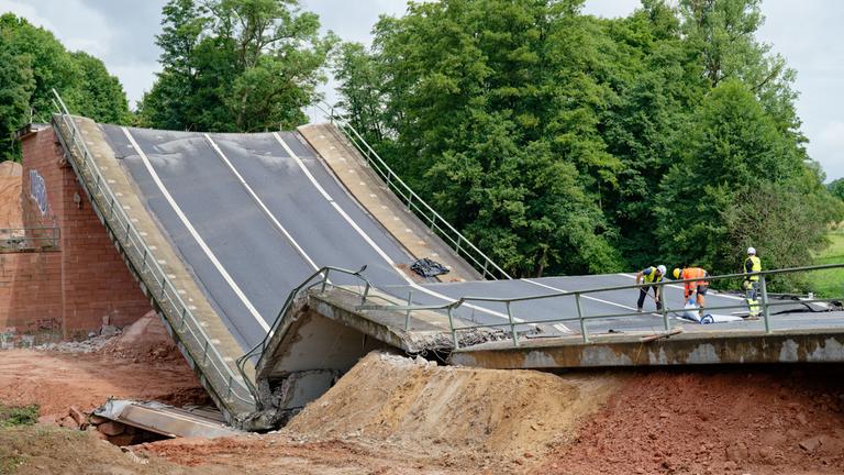 Talbrücke im Odenwald gesprengt
